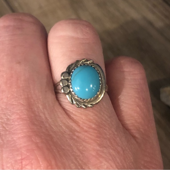 Turquoise Sterling Silver Ring - Picture 8 of 8